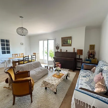 Cannes Hills With Garden And Parking *